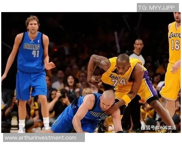 08年小牛与湖人激战回顾：经典对决中的传奇时刻与球星表现分析